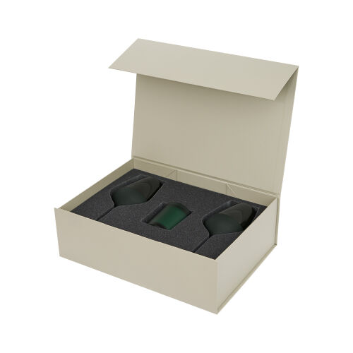Подарочный набор свеча Enigma + 2 бокала для вина Emerald в серо 3