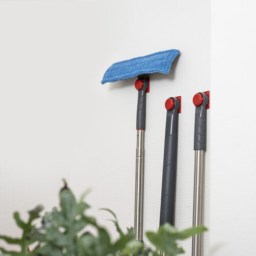 Вешалка для швабры 2