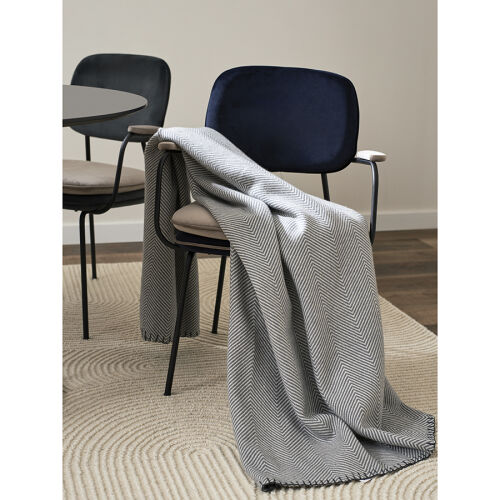 Плед из шерсти мериноса серого цвета из коллекции essential, 130 4