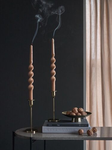 Набор из двух свечей светло-коричневого цвета из коллекции essen 3