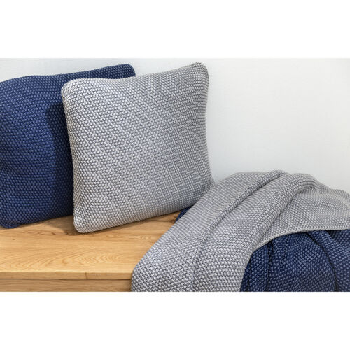 Подушка декоративная из стираного хлопка темно-синего цвета из к 7