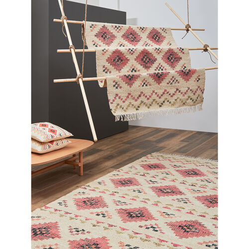 Ковер из джута и шерсти по мотивам башкирских орнаментов из колл 2