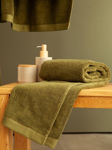 Полотенце банное оливкового цвета из коллекции essential, 90х150 4