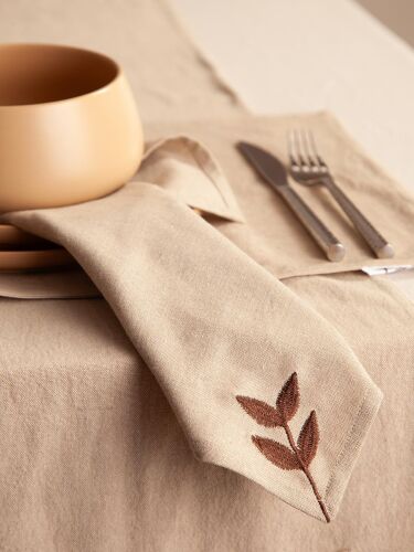 Салфетка сервировочная desert leaf из коллекции essential, 45х45 3 Салфетка сервировочная desert leaf из коллекции essential, 45х45 3