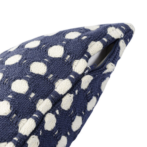 Чехол на подушку из хлопка polka dots темно-синего цвета из колл 6 Чехол на подушку из хлопка polka dots темно-синего цвета из колл 6
