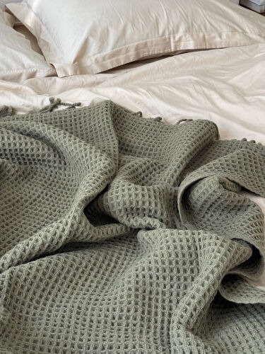 Плед из шерсти травянисто-зеленого цвета из коллекции essential, 2