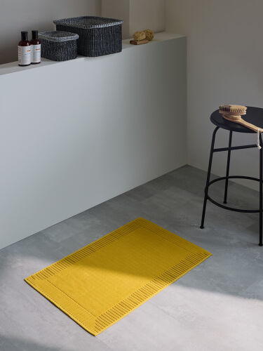 Коврик для ванной с фактурным бортиком цвета охры из коллекции e 2