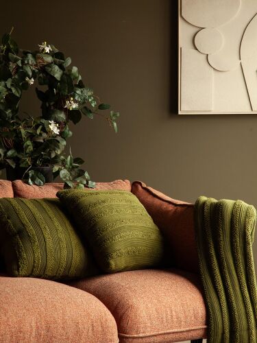 Плед из хлопка с буклированной вязкой оливкового цвета из коллек 2