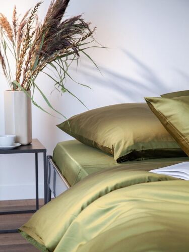 Простыня из премиального сатина оливкового цвета из коллекции es 4