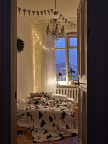 Подушка вязаная с новогодним рисунком let's ski из коллекции new 3