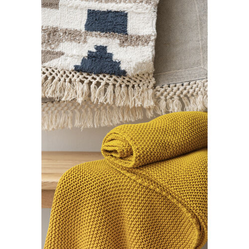 Плед из хлопка жемчужной вязки горчичного цвета из коллекции ess 7