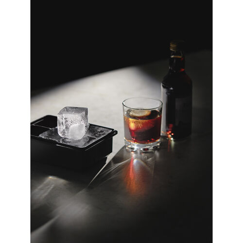 Форма для льда с крышкой ice cubes 11