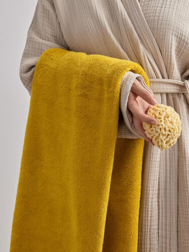 Полотенце банное цвета охры из коллекции essential, 90х150 см 2