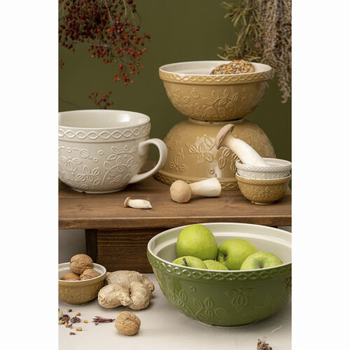 Миска зеленого цвета с рельефным узором Ягоды Тайги из коллекции 4