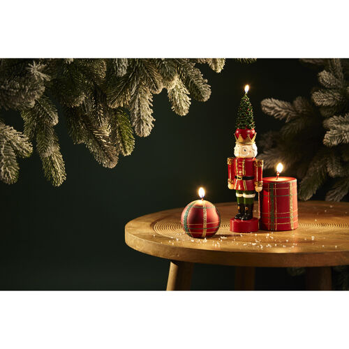 Набор декоративных свечей festive classics из коллекции new year 2 Набор декоративных свечей festive classics из коллекции new year 2