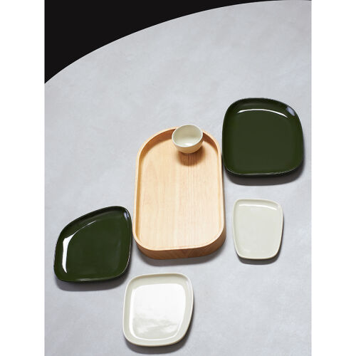 Набор из 5-ти сервировочных тарелок на деревянном подносе sorren 2