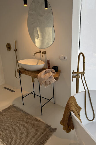 Полотенце банное из умягченной вафли цвета охры из коллекции ess 7