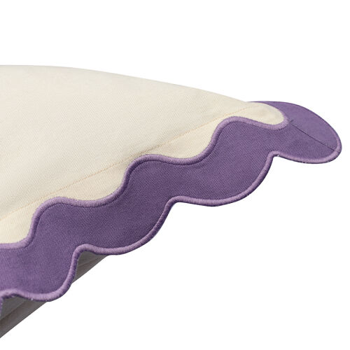 Чехол на подушку с контрастным кантом сиреневого цвета из коллек 6