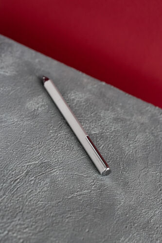 Шариковая ручка PININFARINA PF One SILVER 1 Шариковая ручка PININFARINA PF One SILVER 1