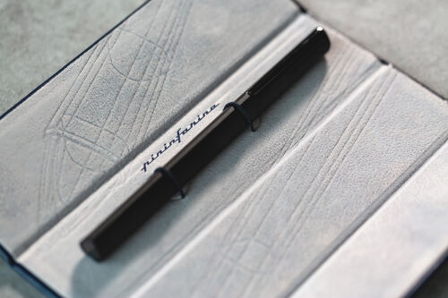 Шариковая ручка PININFARINA PF One BLACK 2 Шариковая ручка PININFARINA PF One BLACK 2