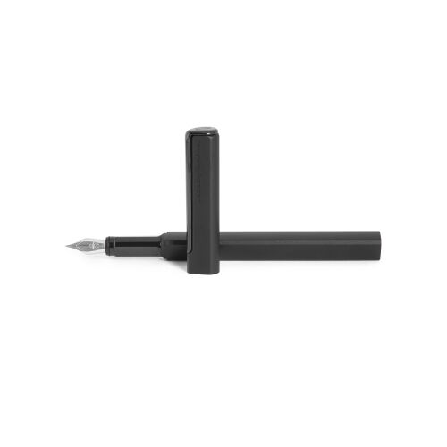 Перьевая ручка PININFARINA PF One BLACK 1 Перьевая ручка PININFARINA PF One BLACK 1