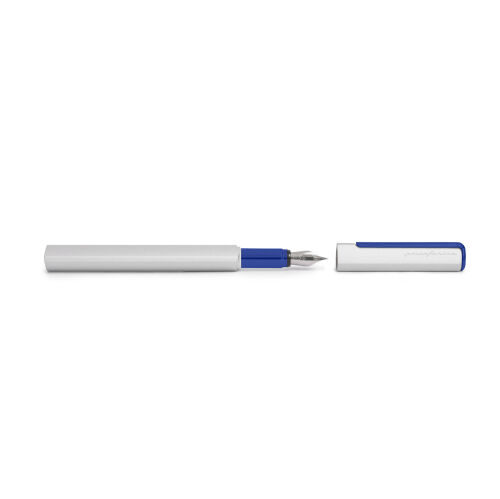 Перьевая ручка PININFARINA PF One SILVER /BLUE 2 Перьевая ручка PININFARINA PF One SILVER /BLUE 2