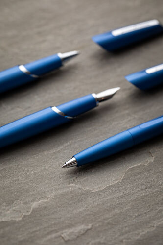 Шариковая ручка PININFARINA PF Two BLUE 2 Шариковая ручка PININFARINA PF Two BLUE 2