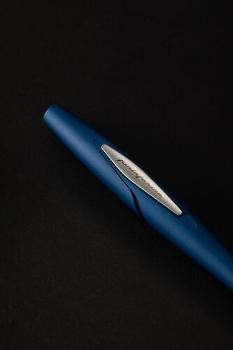 Перьевая ручка PININFARINA PF NOVANTA BLUE 3 Перьевая ручка PININFARINA PF NOVANTA BLUE 3