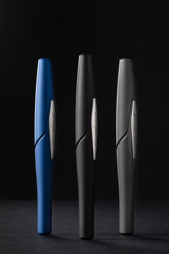 Перьевая ручка PININFARINA PF NOVANTA TITANIUM 7 Перьевая ручка PININFARINA PF NOVANTA TITANIUM 7