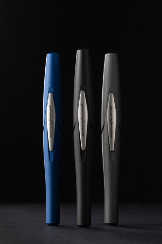 Перьевая ручка PININFARINA PF NOVANTA BLACK 6 Перьевая ручка PININFARINA PF NOVANTA BLACK 6
