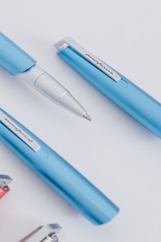 Шариковая ручка Pininfarina PF GO BLUE 4 Шариковая ручка Pininfarina PF GO BLUE 4