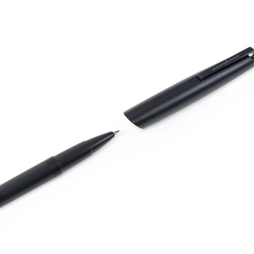 Ручка-роллер Pininfarina PF GO BLACK 3 Ручка-роллер Pininfarina PF GO BLACK 3