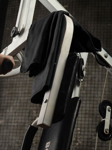 Спортивное полотенце Vigo Small, черное 6