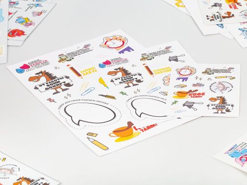 Наклейки из ПВХ Sticker Pack на заказ, M 2 Наклейки из ПВХ Sticker Pack на заказ, M 2