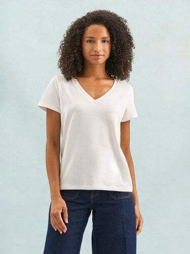 Футболка женская Regent Women с V-образным вырезом, молочно-бела 4
