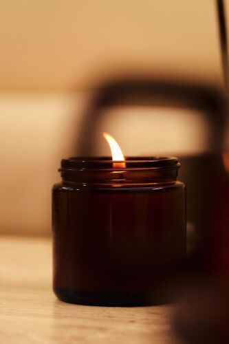 Свеча ароматическая Calore, кедр и кожа 7 Свеча ароматическая Calore, кедр и кожа 7