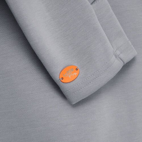 Шильдик металлический Alfa Oval, оранжевый неон 4