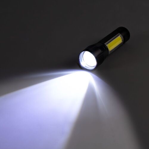 Фонарик аккумуляторный с фокусировкой луча Kirk, черный 4