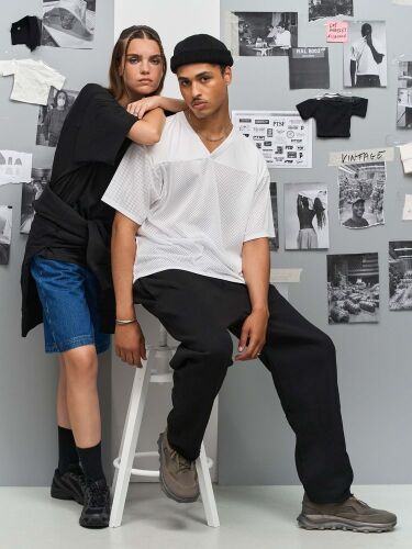 Футболка унисекс Nino с V-образным вырезом, черная, размер M 7