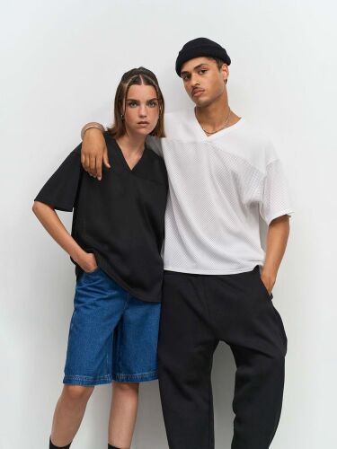 Футболка унисекс Nino с V-образным вырезом, черная, размер M 6