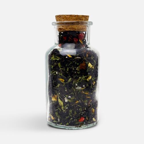 Чай «Сокочай», черный с соком ананаса, клубникой, мятой, медом и лимоном