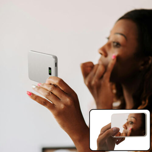 Внешний беспроводной аккумулятор Xoopar Smile с MagSafe и зеркал 3