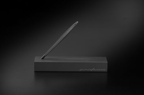 Вечная ручка Pininfarina Cambiano STEALTH BLACK 5 Вечная ручка Pininfarina Cambiano STEALTH BLACK 5