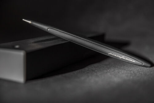 Вечная ручка Pininfarina Cambiano STEALTH BLACK 6 Вечная ручка Pininfarina Cambiano STEALTH BLACK 6
