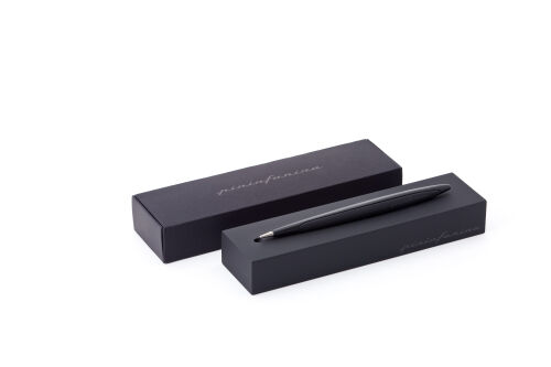 Вечная ручка Pininfarina Cambiano STEALTH BLACK 3 Вечная ручка Pininfarina Cambiano STEALTH BLACK 3