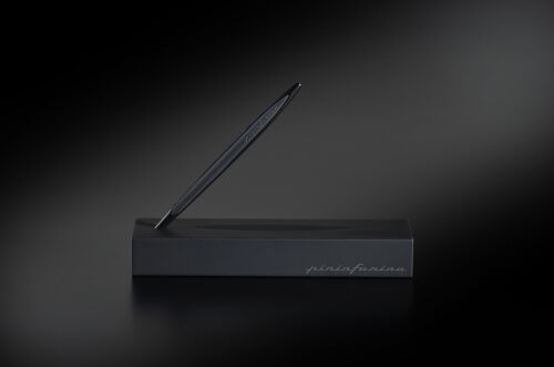 Вечная ручка Pininfarina Cambiano STEALTH BLACK 4 Вечная ручка Pininfarina Cambiano STEALTH BLACK 4