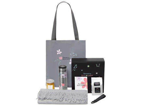Подарочный набор «Re:f. Walk» с палантином, шопером и термосом 1