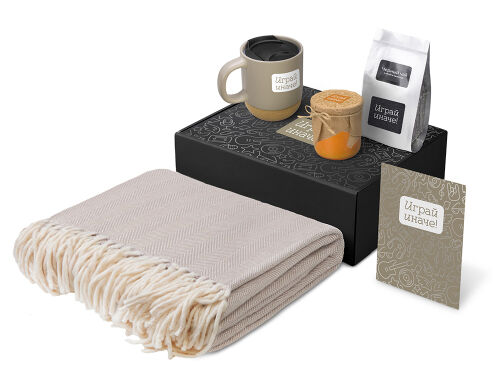 Подарочный набор «Re:y. Nest» с пледом, кружкой и вареньем 1